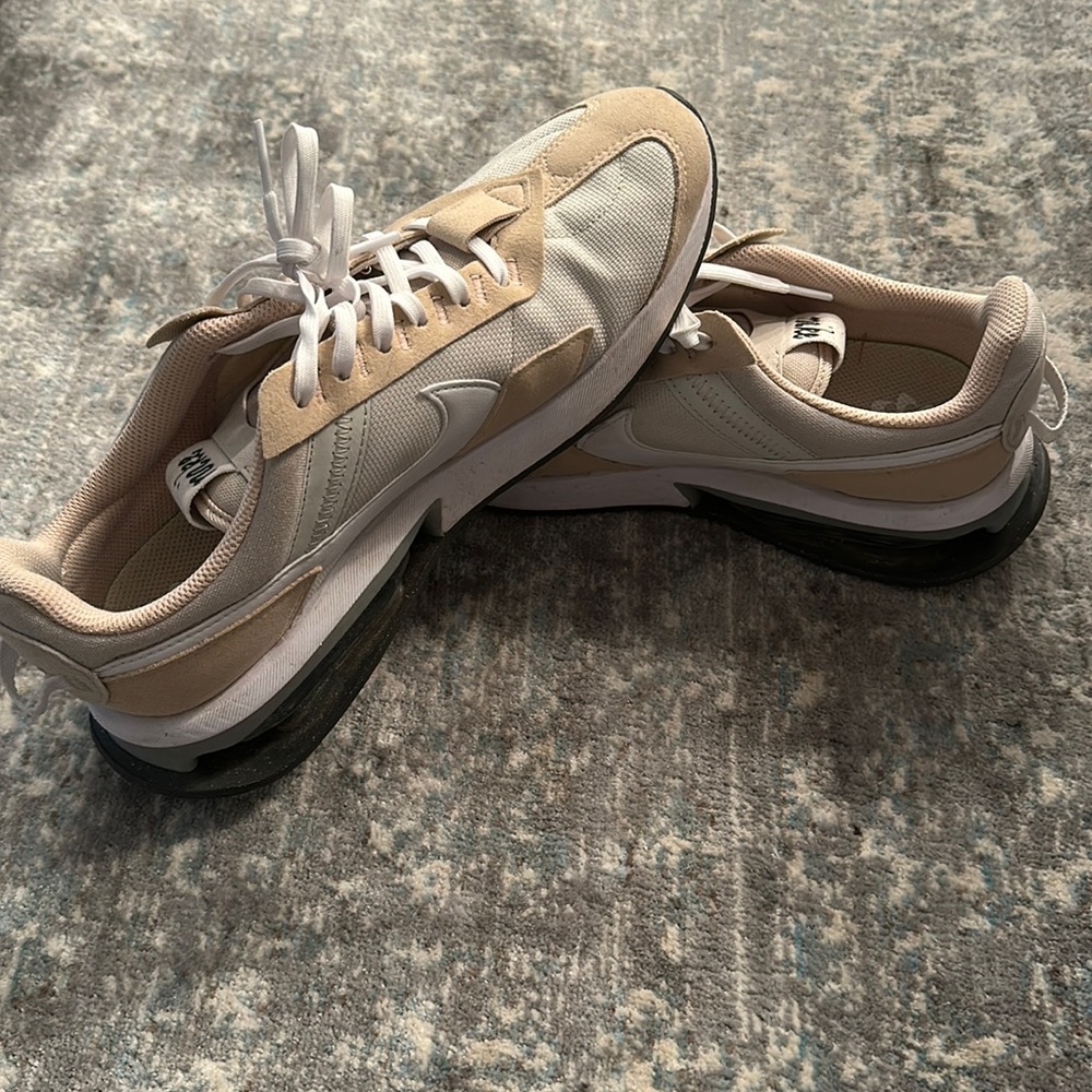 Nike lifestyle shoe